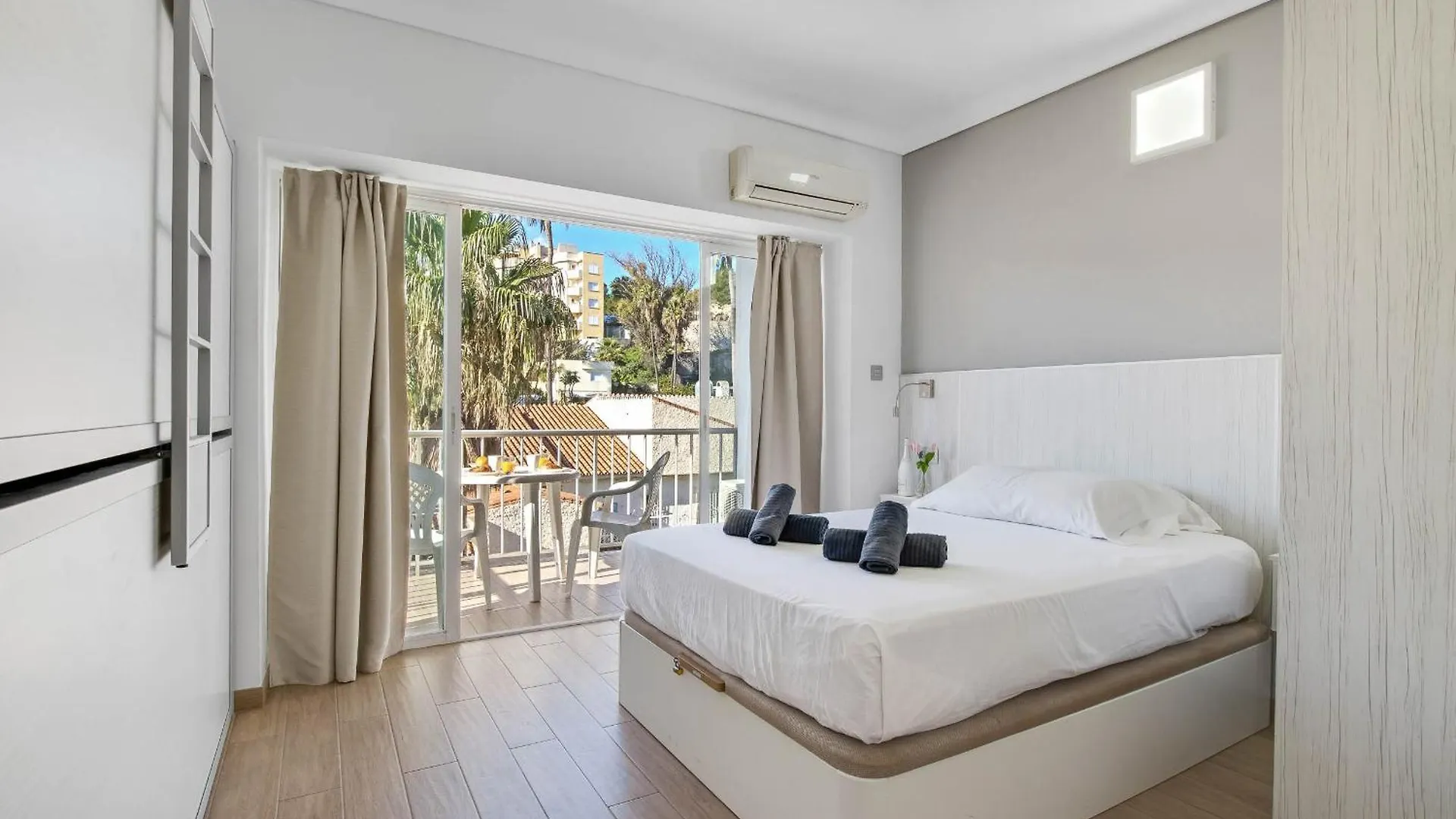 Apartment Carihuela Palace 417 By Ivi Real Estate Torremolinos