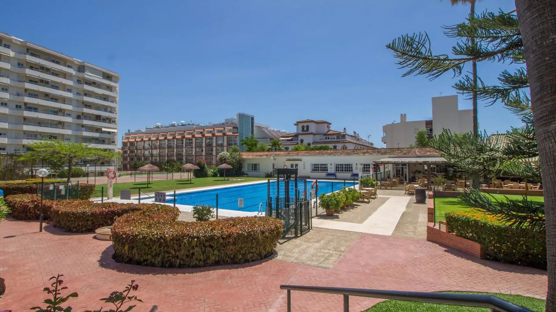 Carihuela Palace 417 By Ivi Real Estate Apartment Torremolinos 0*,